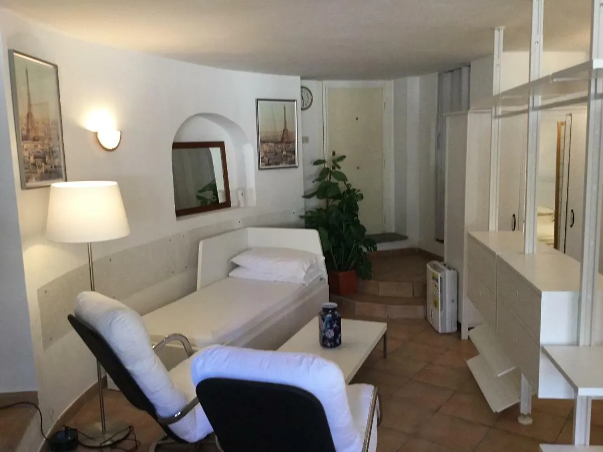 Vicino Ifo Intero Appartamento Rome 0*,  Italy